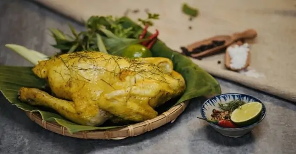 Cách làm gà nổ muối hột không bị mặn, thịt mềm ngọt mọng nước