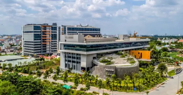 Học phí và điểm chuẩn Đại học Văn Lang (VLU) mới chất 2025