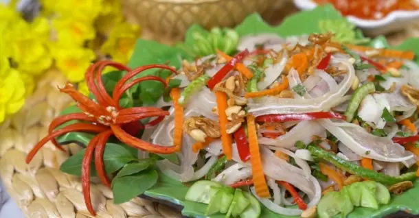 Cách làm gỏi cóc tai heo chua ngọt giòn sần sật cực hấp dẫn