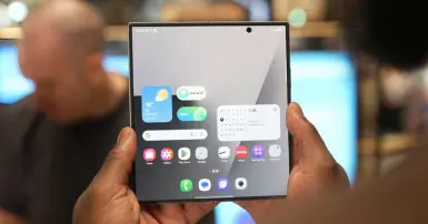 Galaxy Z Fold 8 sẽ sở hữu màn hình gập không nếp nhăn, mở ra kỷ nguyên mới