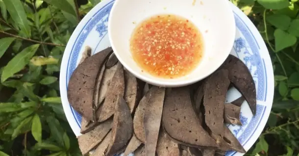 Cách luộc gan heo mềm ngon, không bị tanh tại nhà