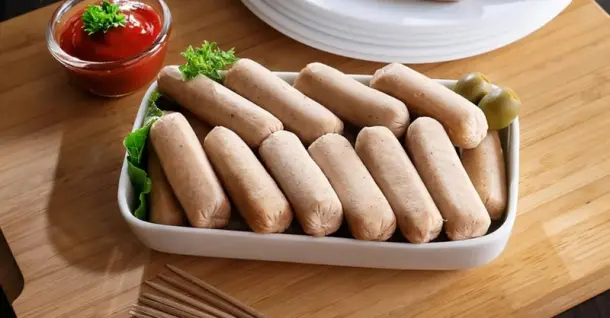 2 cách làm xúc xích gà bằng nguyên liệu dễ tìm, không phụ gia