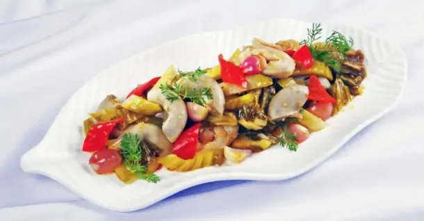 Cách làm món lòng heo xào dưa cải và xào khế cực ngon tại nhà
