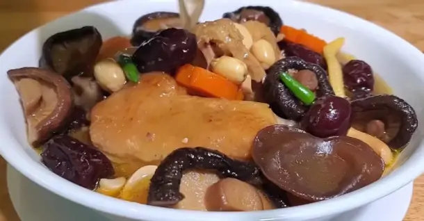 2 Cách nấu canh gà hầm ngũ quả bổ dưỡng cho cả gia đình
