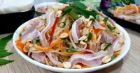 Cách làm gỏi nộm đu đủ tai heo ngon, giòn, chuẩn vị tại nhà