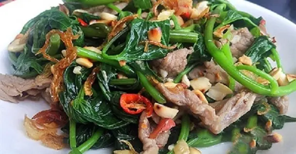 Cách làm rau lang xào thịt heo mềm ngọt, chuẩn vị cơm quê