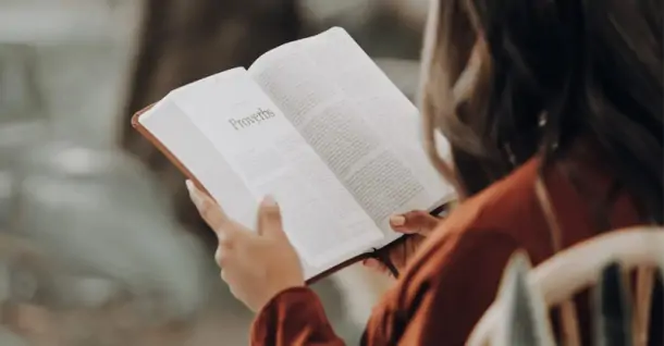 Lợi ích của việc đọc sách: Giá trị thiết thực cho bản thân và xã hội