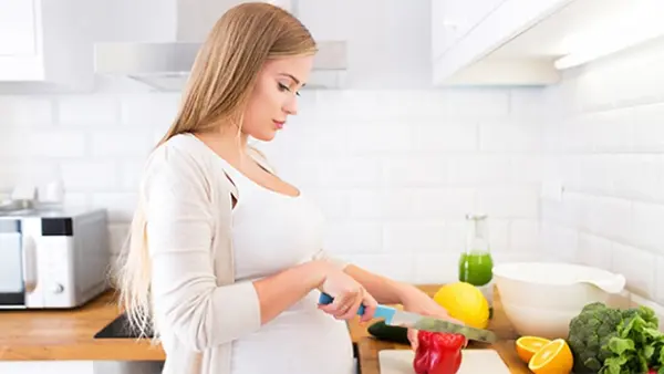 Tăng cường vitamin từ trái cây tươi ngon cho mẹ bầu với tủ lạnh LG