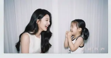 Hướng dẫn tạo ảnh gặp bản thân lúc nhỏ: Trend hot đang làm mưa làm gió trên TikTok