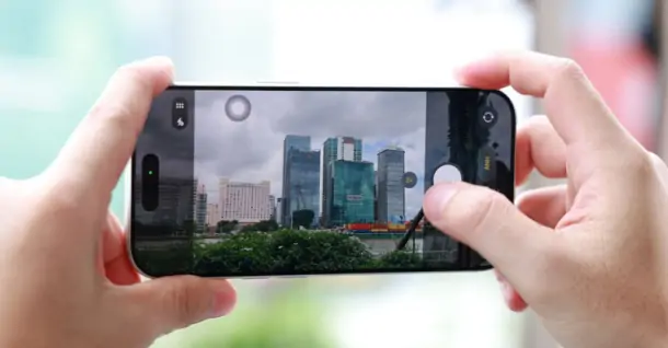 Đánh giá camera iPhone 17 Pro: Camera tele thiết kế tetraprism thế hệ mới, zoom quang 4x