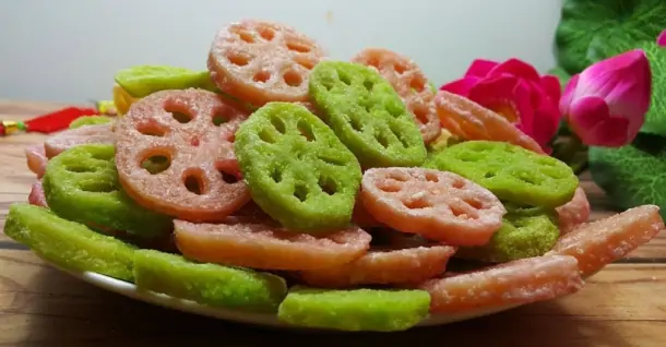 Cách làm mứt củ sen thanh ngọt, đãi khách ngày Tết