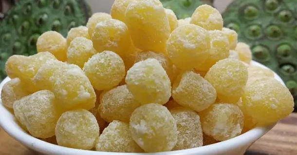 Cách làm mứt hạt sen đường phèn ngon, không bị sượng