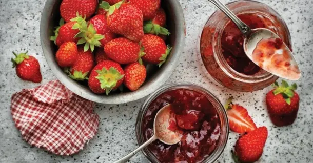 Mứt dâu làm món gì ngon? Gợi ý 7 món ngon miệng, dễ làm