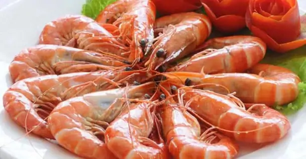 Cách làm tôm hấp coca thơm ngon lạ miệng ngay tại nhà