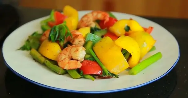 Cách xào ớt chuông với tôm thơm ngon, đơn giản tại nhà