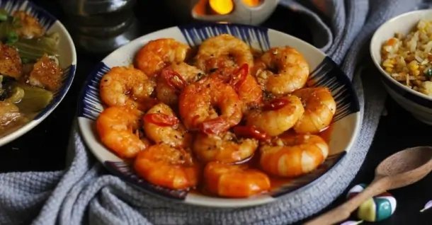 Cách làm tôm kho tiêu đậm đà, chuẩn vị cho bữa cơm gia đình