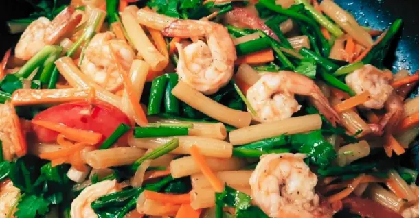 Cách làm nui xào tôm thơm ngon, chuẩn vị cho bữa ăn