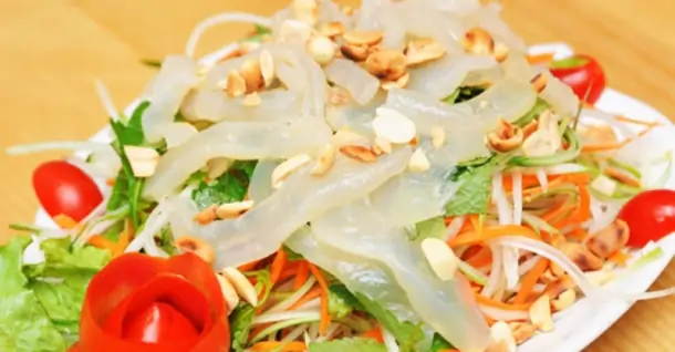 Cách làm gỏi sứa tôm thịt giòn ngon, đơn giản tại nhà