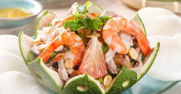 Cách làm gỏi bưởi tôm thịt chua ngọt, thanh mát tại nhà