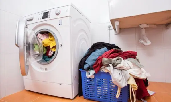Máy giặt lồng ngang Electrolux rung bất thường - Nguyên nhân và cách khắc phục