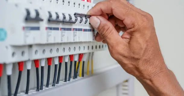 Hướng dẫn cách chọn Aptomat tổng cho hộ gia đình chính xác