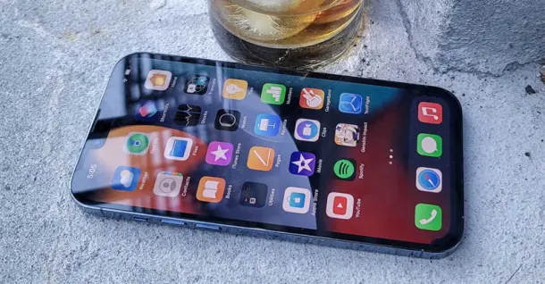 Có nên mua iPhone đã thay màn hình hay không? Cách kiểm tra màn hình Zin hay Lô