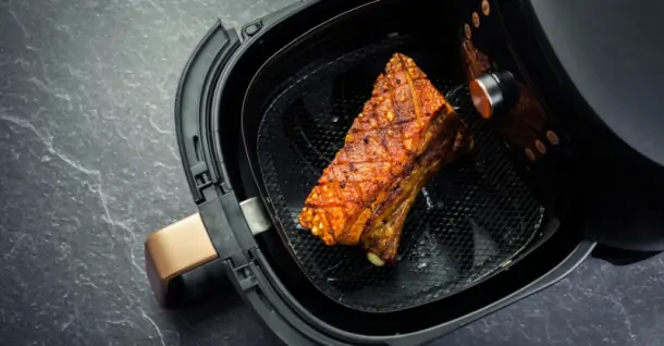 Cho nước vào nồi chiên không dầu được không? Những lưu ý quan trọng