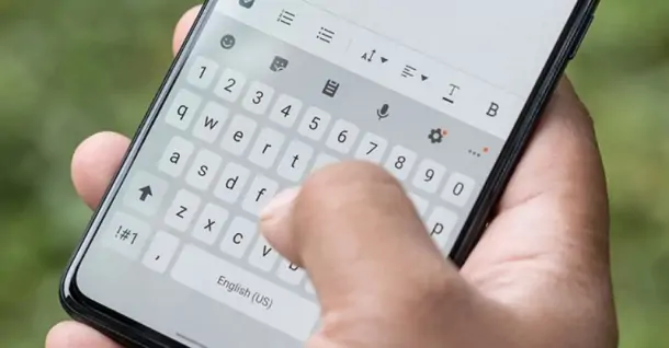 Cách đổi ngôn ngữ bàn phím điện thoại Android, iPhone đơn giản