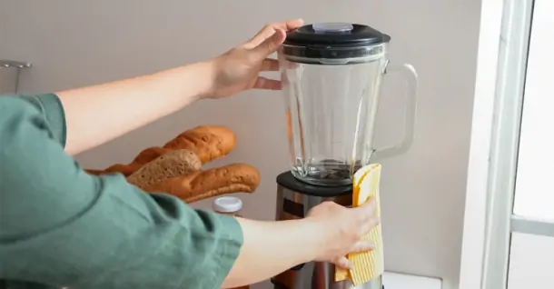 Cách vệ sinh máy xay sinh tố đơn giản, hiệu quả tại nhà