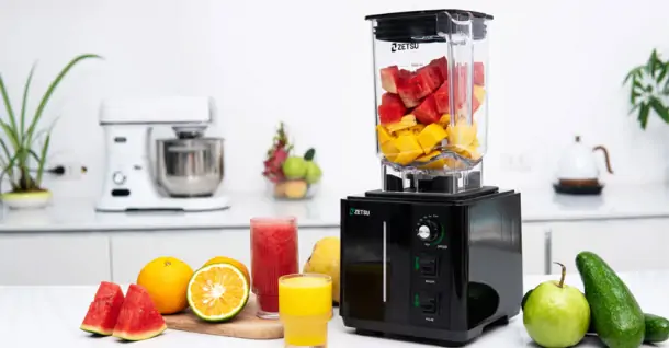 Hướng dẫn sử dụng máy xay sinh tố đúng cách, bền bỉ và an toàn tại nhà