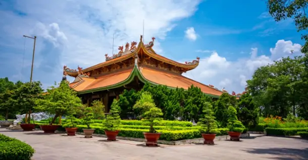 Những ngôi chùa cầu duyên linh thiêng ở Sài Gòn