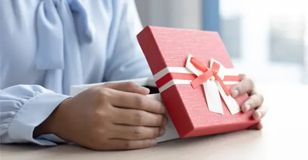 15 món quà 20/10 cho cô giáo ý nghĩa, thay lời tri ân sâu sắc