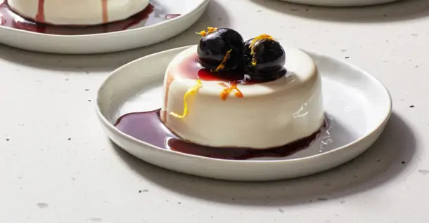 Cách làm Panna Cotta ngon, nhiều hương vị cực dễ tại nhà