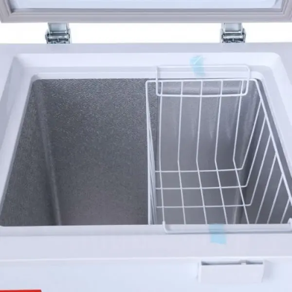 Cách tự vệ sinh tủ đông đơn giản tại nhà