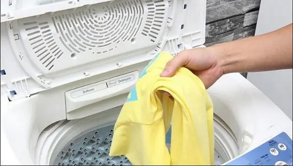 Quần áo càng giặt máy càng bẩn - Nguyên nhân và cách khắc phục