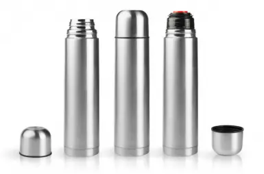 Nên bảo quản nước trong bình giữ nhiệt hay bình đựng nước?