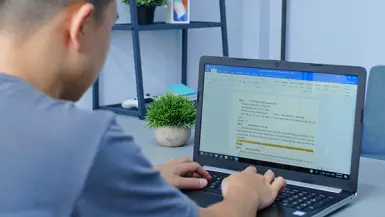 5 tiêu chí phải có khi chọn mua laptop tầm giá 15 triệu dành cho sinh viên khối kinh tế xã hội