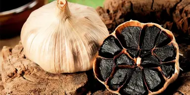 Ai không nên ăn tỏi đen “thần dược”? Hướng dẫn cách ăn tỏi đen