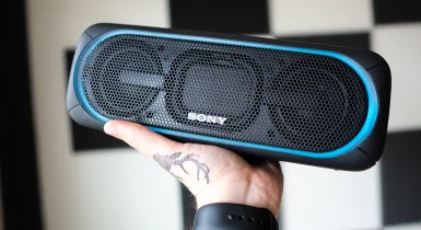 Làm sao biết loa bluetooth sạc đầy?