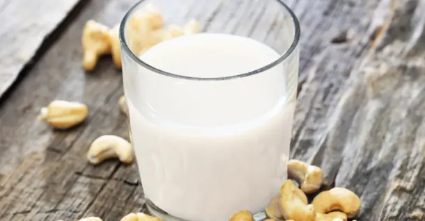 3 cách làm sữa hạt điều thơm ngon