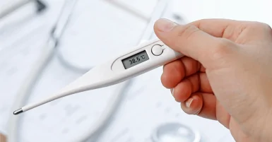 Nhiệt kế điện tử: Hướng dẫn sử dụng & đọc kết quả đúng cách