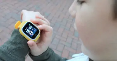 Hướng dẫn cài đặt đồng hồ định vị trẻ em cực chi tiết và đơn giản