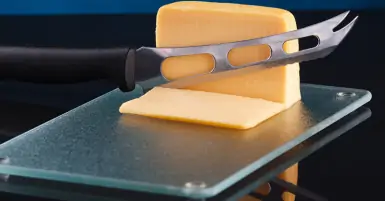 Thớt kính cường lực có tốt không?