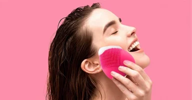 Có nên dùng máy rửa mặt không? Lời khuyên hữu ích dành cho bạn