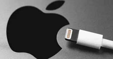 Tại sao cần phải vệ sinh chân sạc điện thoại? Các cách vệ sinh chân sạc iPhone hiệu quả