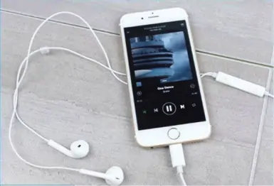 Lỗi điện thoại không nhận tai nghe, phải khắc phục thế nào?