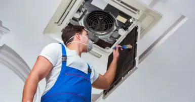 Hướng dẫn quy trình vệ sinh máy lạnh âm trần đúng và hiệu quả