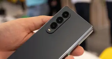 Nguyên nhân và cách khắc phục Samsung Galaxy Z Fold4 bị lỗi camera
