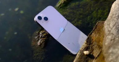 Đánh giá iPhone 14 Plus sau gần 1 năm ra mắt từ chuyên gia và người dùng