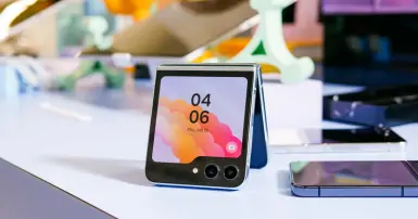 Màn hình ngoài Flex Window trên Galaxy Z Flip5 có gì đặc biệt?